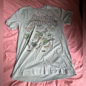Social Butterfly Gina Retro Graphic Tee • Size Medium